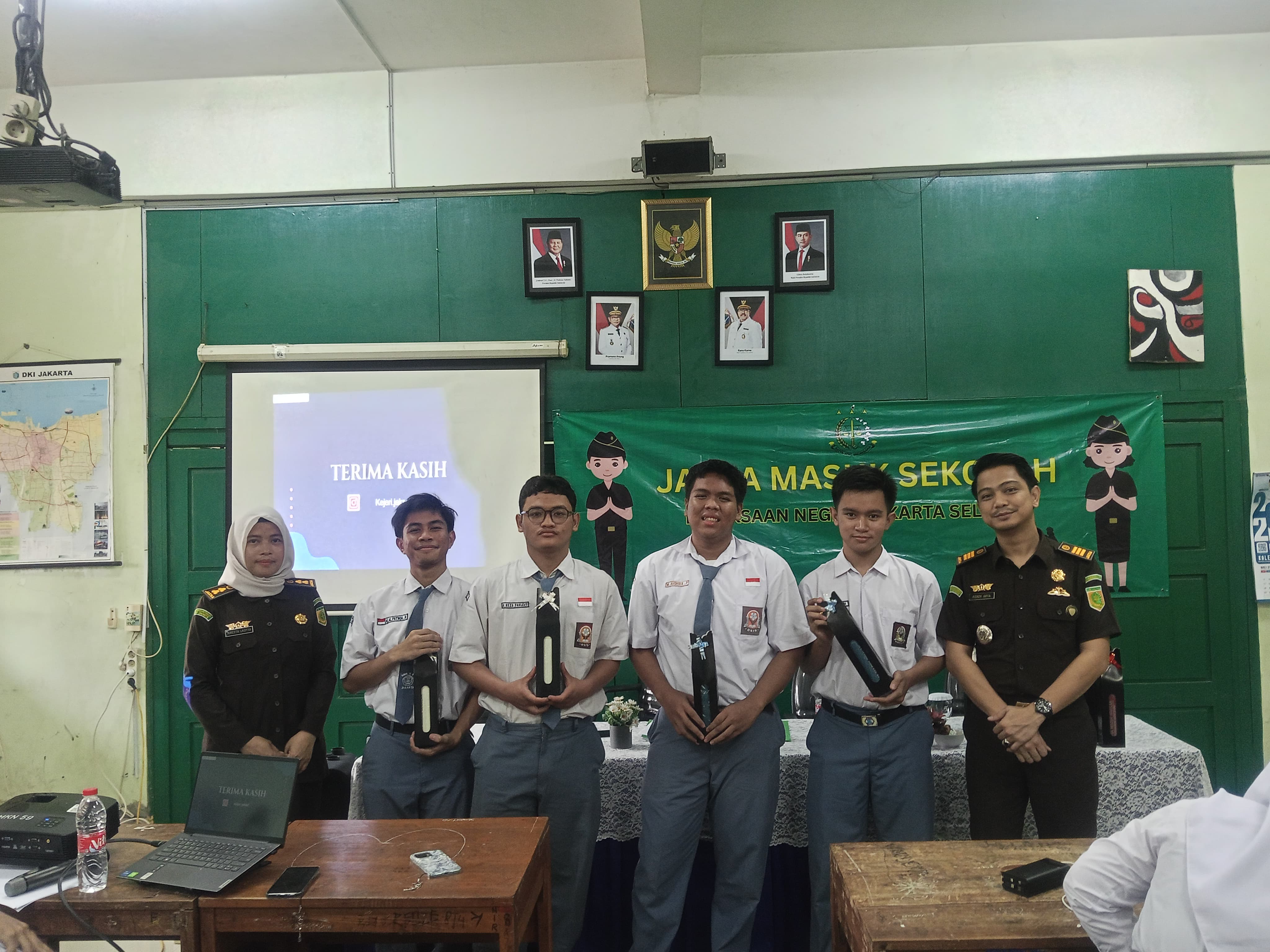 Gedung Sekolah SMK 16 NEGERI SAMARINDA